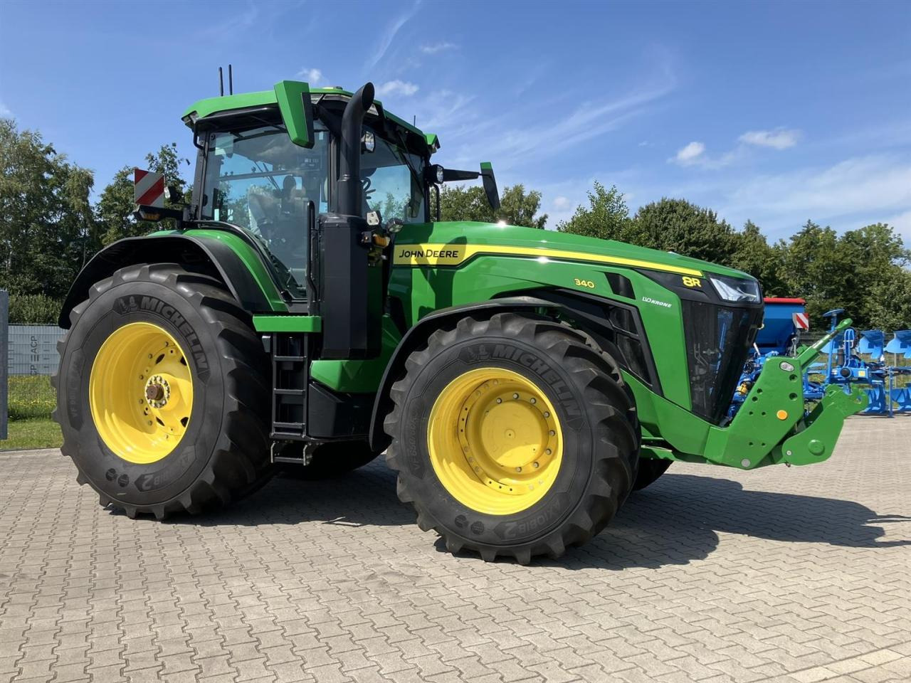John Deere 8R 340 - Tractor: foto 2 John Deere 8R 340 - Tractor: foto 2