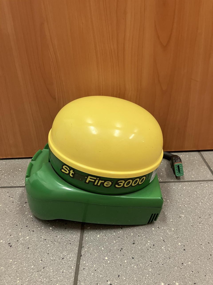 John Deere SF3000 - Sistema de navegación para Maquinaria agrícola: foto 3 John Deere SF3000 - Sistema de navegación para Maquinaria agrícola: foto 3