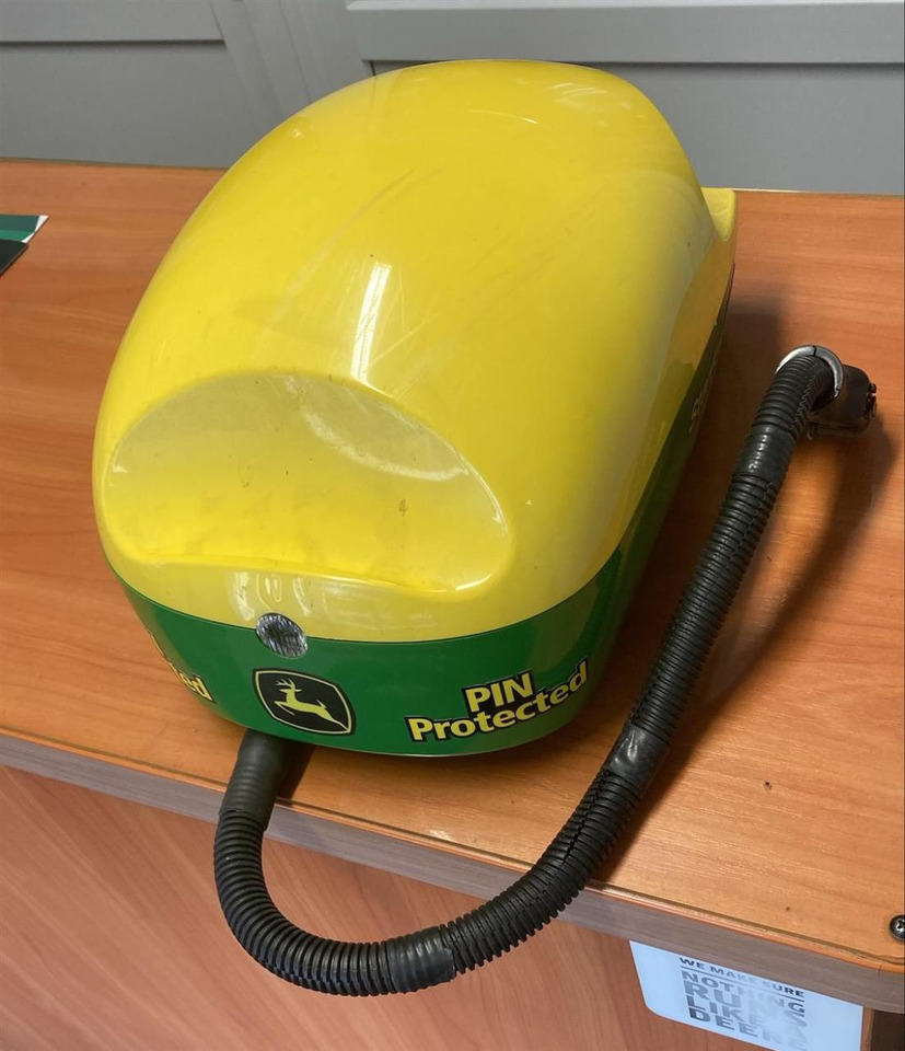 John Deere SF6000 - Sistema de navegación para Maquinaria agrícola: foto 1 John Deere SF6000 - Sistema de navegación para Maquinaria agrícola: foto 1