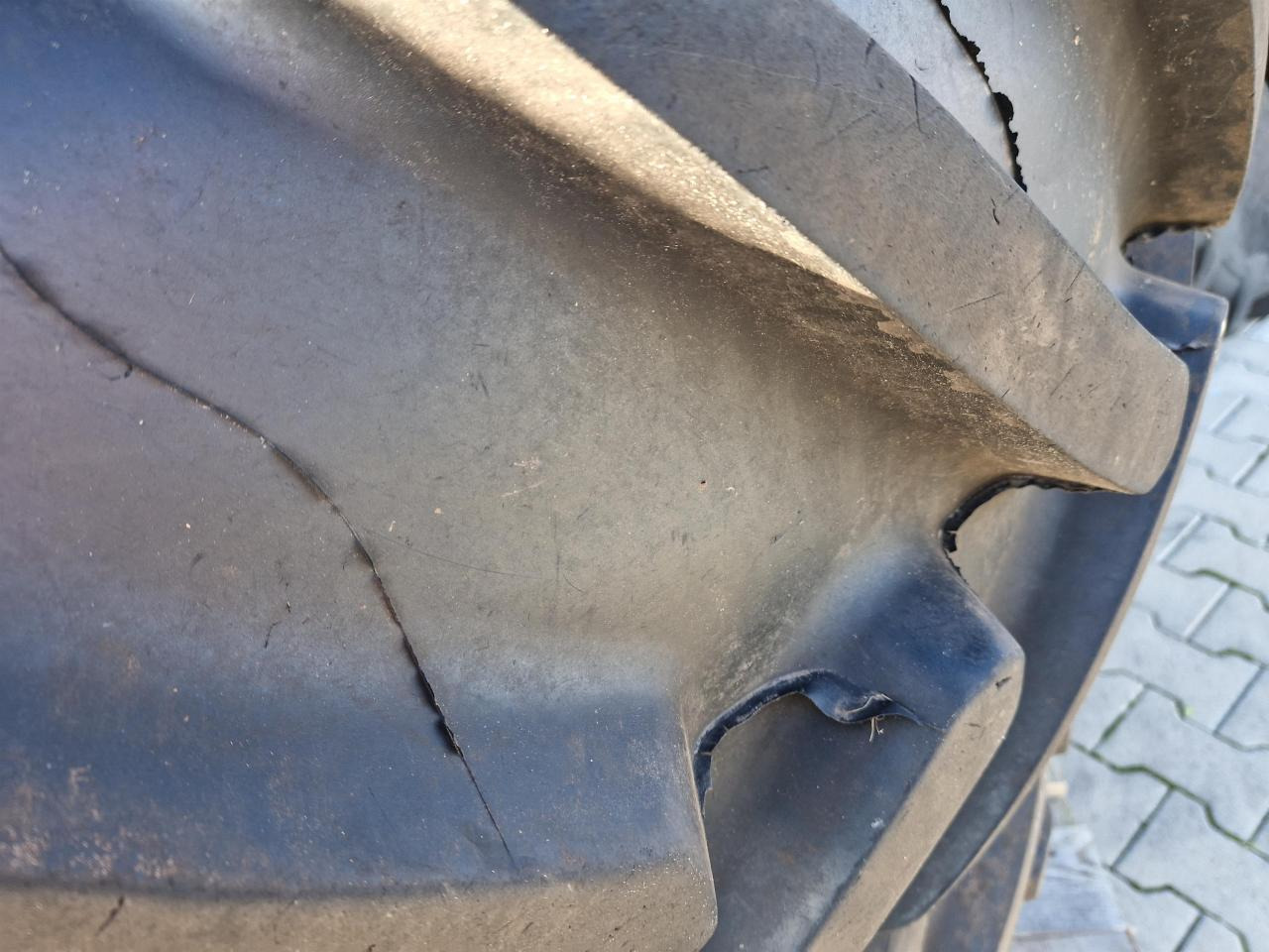 Michelin 480/70R38 - Neumático para Maquinaria agrícola: foto 2 Michelin 480/70R38 - Neumático para Maquinaria agrícola: foto 2