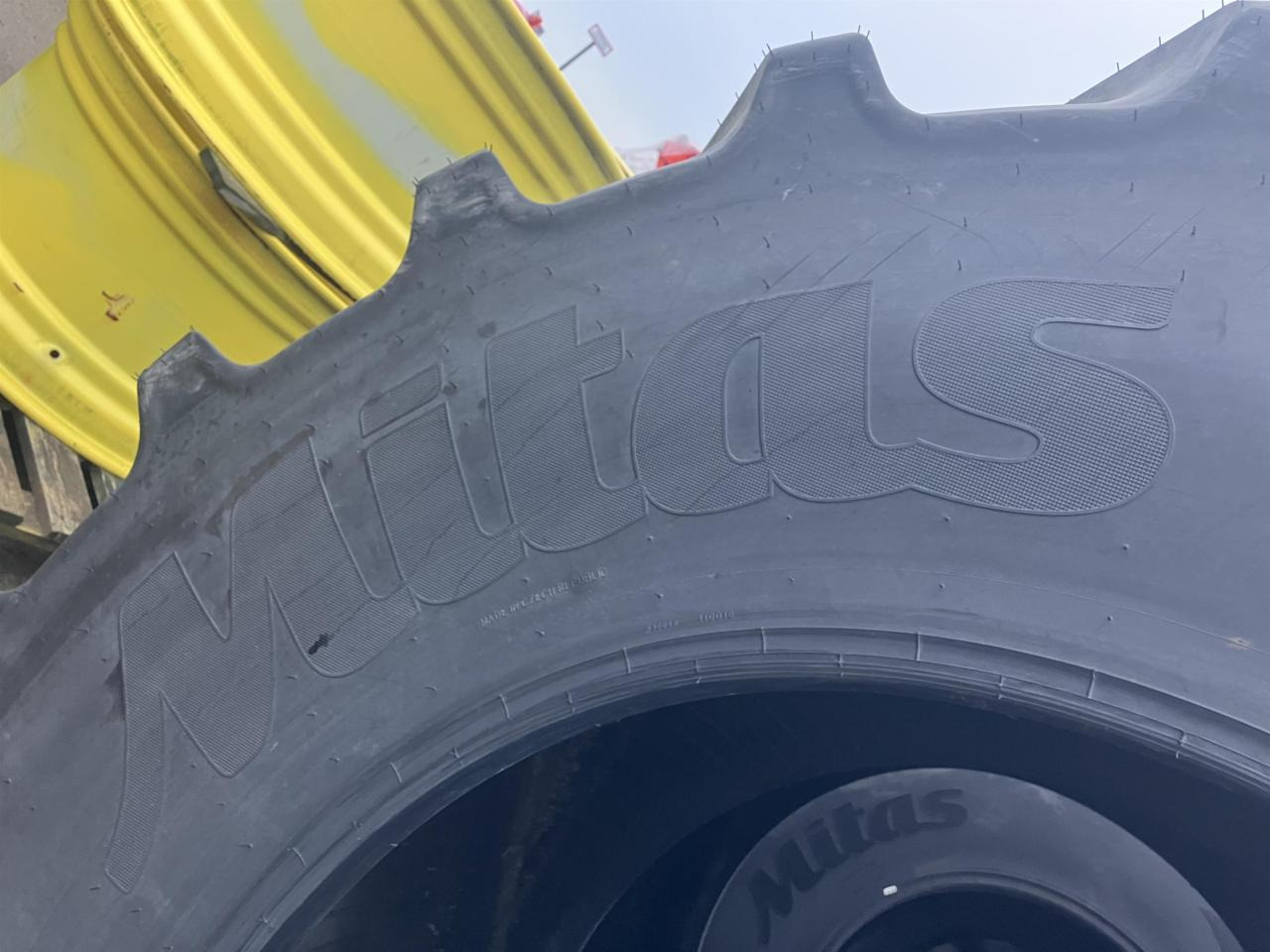 Mitas 650/75R38 - Neumático para Maquinaria agrícola: foto 3 Mitas 650/75R38 - Neumático para Maquinaria agrícola: foto 3