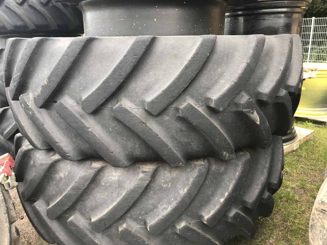 Mitas 680/80R42 - Neumático para Maquinaria agrícola: foto 1 Mitas 680/80R42 - Neumático para Maquinaria agrícola: foto 1