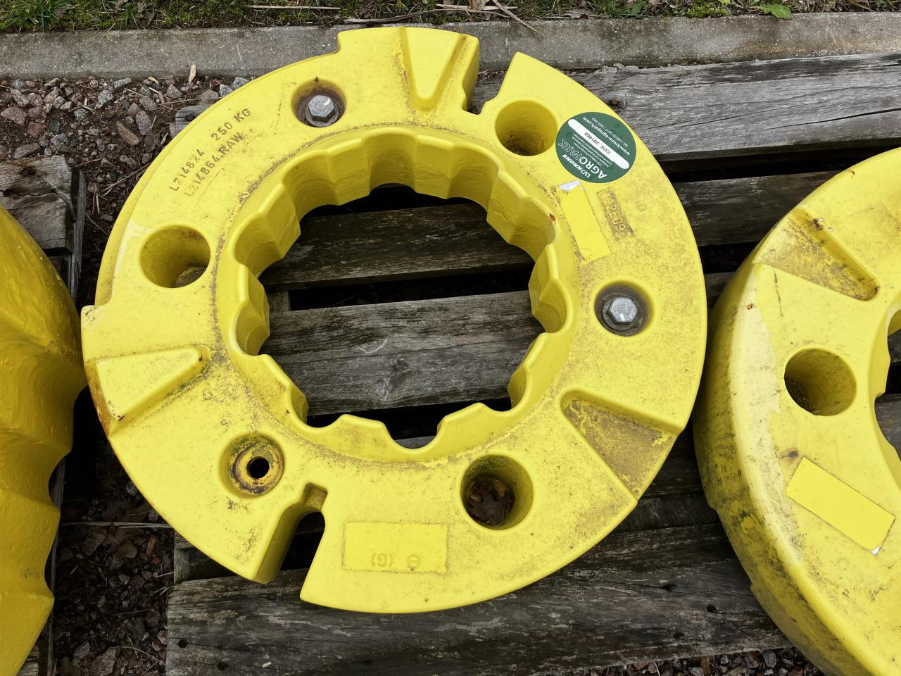 John Deere 2x 250kg - Piezas de recambio para Maquinaria agrícola: foto 4 John Deere 2x 250kg - Piezas de recambio para Maquinaria agrícola: foto 4