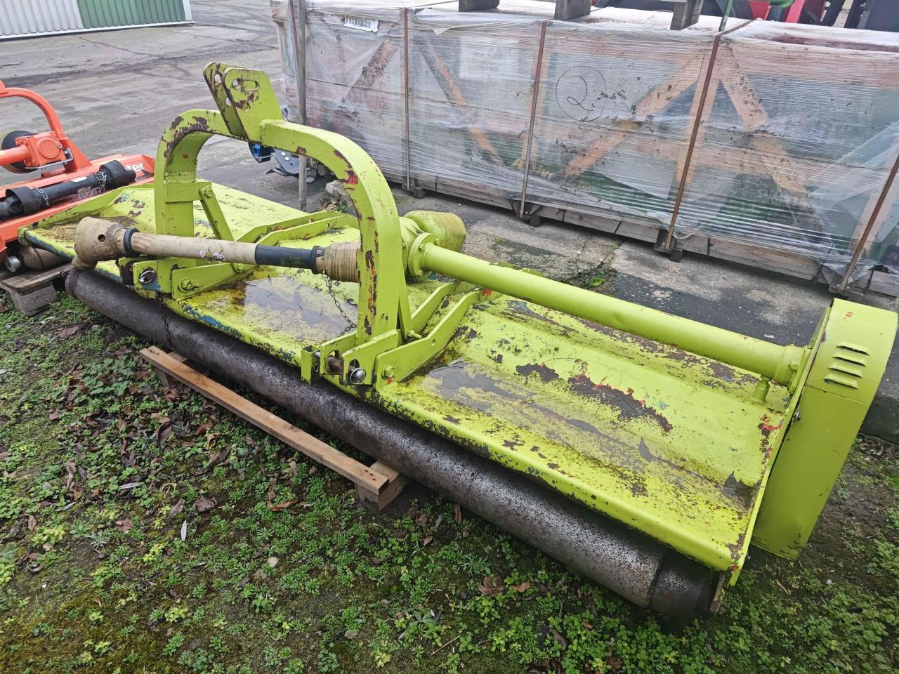 / SEPPI M. Front und Heckmulcher 2700mm - Desbrozadora de martillos: foto 2 / SEPPI M. Front und Heckmulcher 2700mm - Desbrozadora de martillos: foto 2