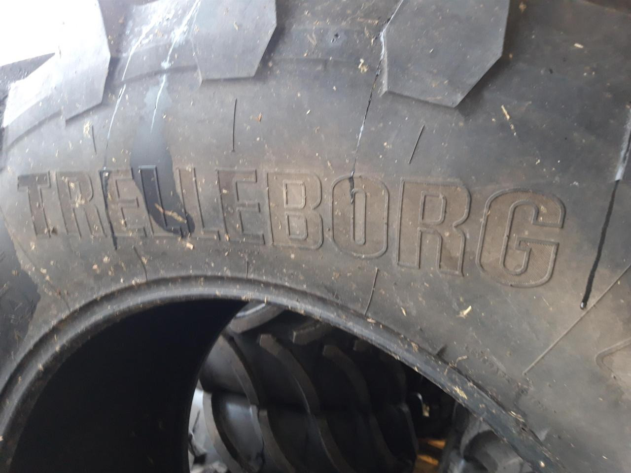 Trelleborg 710/75R42 - Neumático para Maquinaria agrícola: foto 1 Trelleborg 710/75R42 - Neumático para Maquinaria agrícola: foto 1