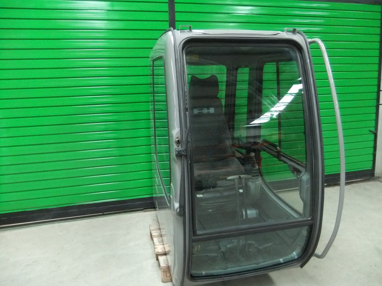 Cab FIAT-HITACHI EX215 71466300 - Cabina para Maquinaria de construcción: foto 4 Cab FIAT-HITACHI EX215 71466300 - Cabina para Maquinaria de construcción: foto 4