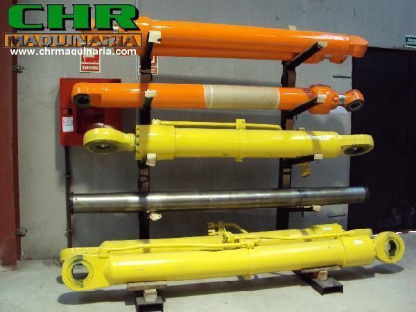Komatsu PC210-6, PC240-6, PC34 - Cilindro hidráulico para Excavadora: foto 1 Komatsu PC210-6, PC240-6, PC34 - Cilindro hidráulico para Excavadora: foto 1