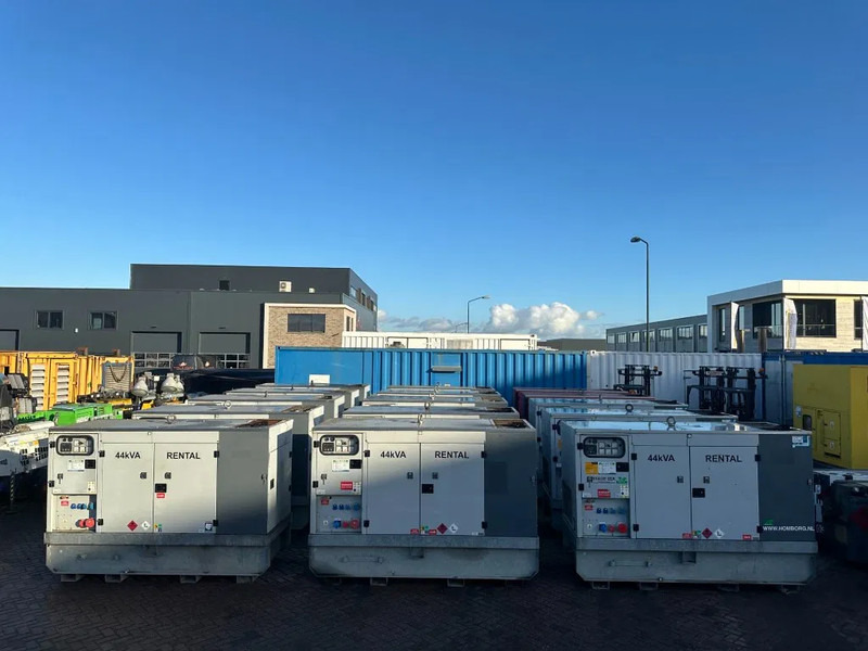 Europower EPUS44TDE Kubota Leroy Somer 44 kVA Supersilent Rental generatorset - Generador industriale: foto 2 Europower EPUS44TDE Kubota Leroy Somer 44 kVA Supersilent Rental generatorset - Generador industriale: foto 2