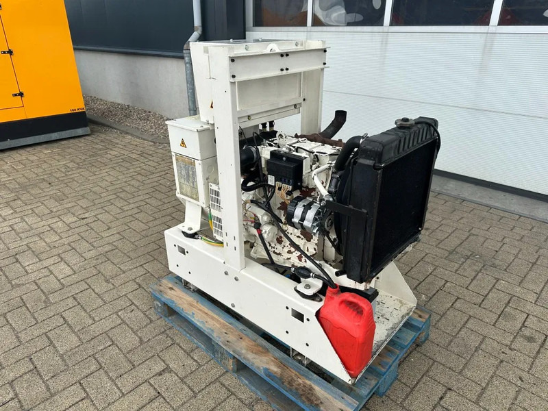 FG Wilson Lister Stamford 11.5 kVA generatorset - Generador industriale: foto 2 FG Wilson Lister Stamford 11.5 kVA generatorset - Generador industriale: foto 2