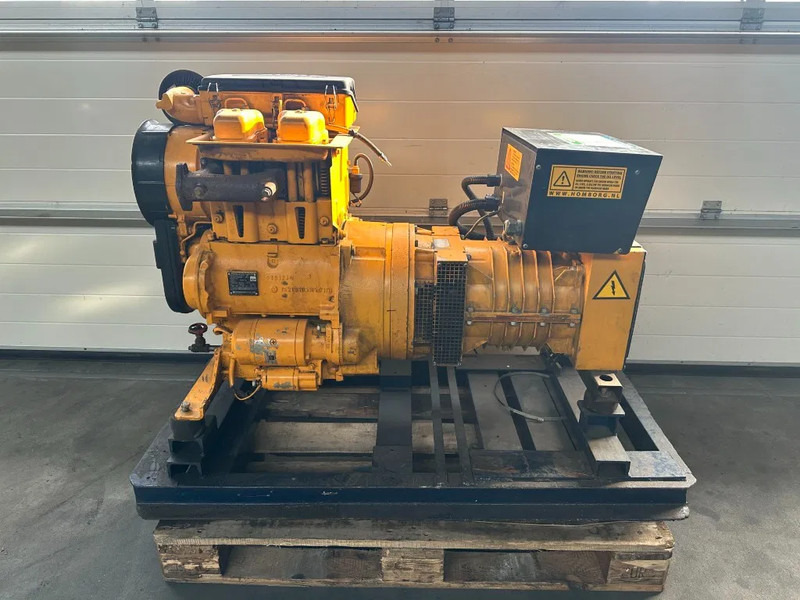 Hatz 2M41 15 kVA generatorset - Generador industriale: foto 2 Hatz 2M41 15 kVA generatorset - Generador industriale: foto 2