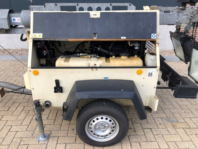 Torre de iluminación Ingersoll Rand Kubota LT6K 9 meter light tower generator: foto 17