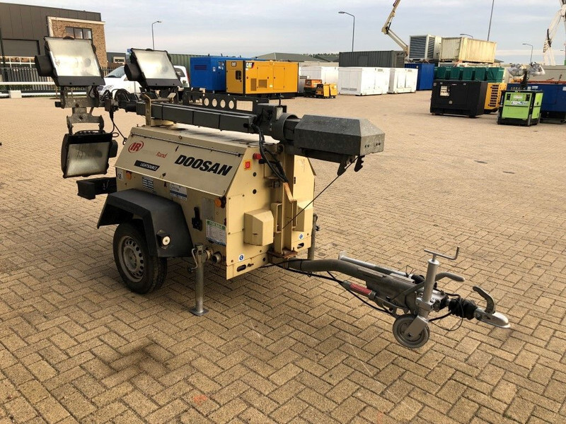 Torre de iluminación Ingersoll Rand Kubota LT6K 9 meter light tower generator: foto 13