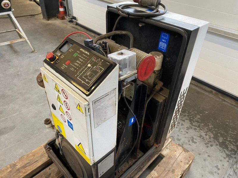 Compresor de aire Ingersoll Rand SSR ML 5.5 SSR ML5.5 6 kW 800 L / min 7.5 Bar Elektrische Schroefcompressor: foto 10 Compresor de aire Ingersoll Rand SSR ML 5.5 SSR ML5.5 6 kW 800 L / min 7.5 Bar Elektrische Schroefcompressor: foto 10