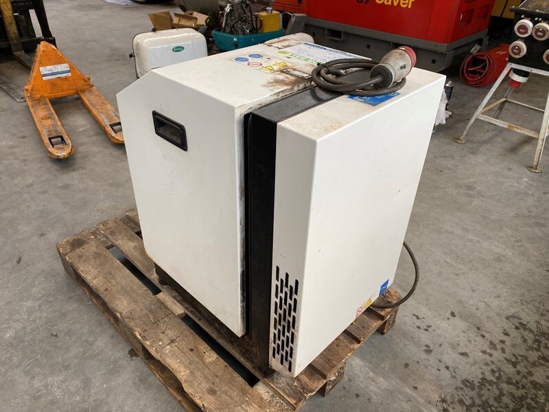 Compresor de aire Ingersoll Rand SSR ML 5.5 SSR ML5.5 6 kW 800 L / min 7.5 Bar Elektrische Schroefcompressor: foto 6 Compresor de aire Ingersoll Rand SSR ML 5.5 SSR ML5.5 6 kW 800 L / min 7.5 Bar Elektrische Schroefcompressor: foto 6