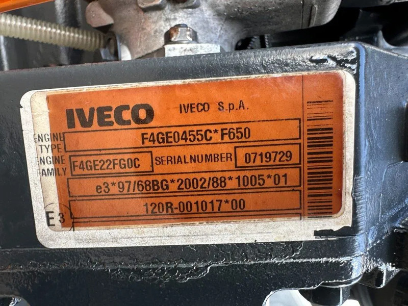 Generador industriale Iveco FPT NEF45 SM1A.A0 Stamford 60 kVA generatorset: foto 8 Generador industriale Iveco FPT NEF45 SM1A.A0 Stamford 60 kVA generatorset: foto 8