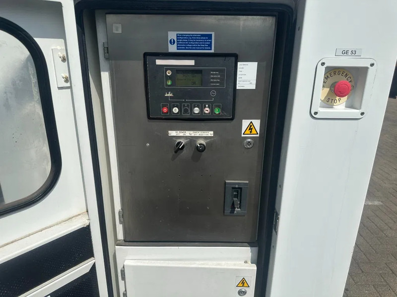 Iveco FPT NEF45 SM1A.A004 Stamford 60 KVA Silent Rental generatorset - Generador industriale: foto 2 Iveco FPT NEF45 SM1A.A004 Stamford 60 KVA Silent Rental generatorset - Generador industriale: foto 2