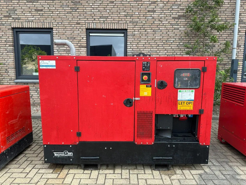Iveco FPT Tecnogen Mecc Alte Spa 40 kVA Silent generatorset - Generador industriale: foto 1 Iveco FPT Tecnogen Mecc Alte Spa 40 kVA Silent generatorset - Generador industriale: foto 1