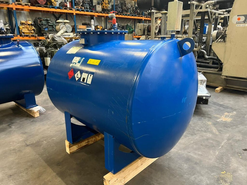 Jacobi 2000 Liter Dubbelwandige Dieseltank Kiwa - Tanque de almacenamiento: foto 2 Jacobi 2000 Liter Dubbelwandige Dieseltank Kiwa - Tanque de almacenamiento: foto 2