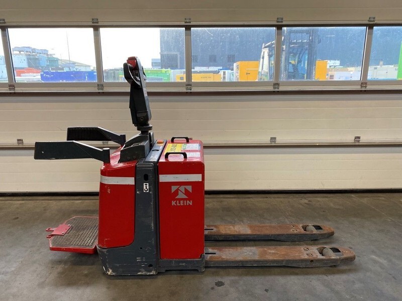 Jungheinrich ERE 20 2 ton Elektrische Pallet truck meerijder - Transpaleta: foto 2 Jungheinrich ERE 20 2 ton Elektrische Pallet truck meerijder - Transpaleta: foto 2