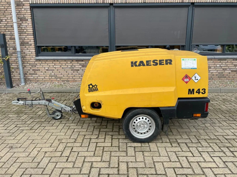 Kaeser M43 Kubota 4,2 m3 / min 7 Bar 30 kW Mobiele Silent Diesel Compressor - Compresor de aire: foto 1 Kaeser M43 Kubota 4,2 m3 / min 7 Bar 30 kW Mobiele Silent Diesel Compressor - Compresor de aire: foto 1