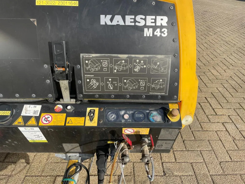 Kaeser M43 Kubota 4,2 m3 / min 7 Bar 30 kW mobiele Compressor - Compresor de aire: foto 4 Kaeser M43 Kubota 4,2 m3 / min 7 Bar 30 kW mobiele Compressor - Compresor de aire: foto 4