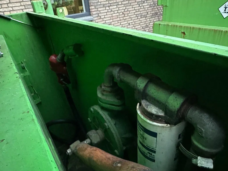 Kiwa IBC Steenbergen 2000 liter Dieseltank met handpomp Milieutank - Tanque de almacenamiento: foto 5 Kiwa IBC Steenbergen 2000 liter Dieseltank met handpomp Milieutank - Tanque de almacenamiento: foto 5