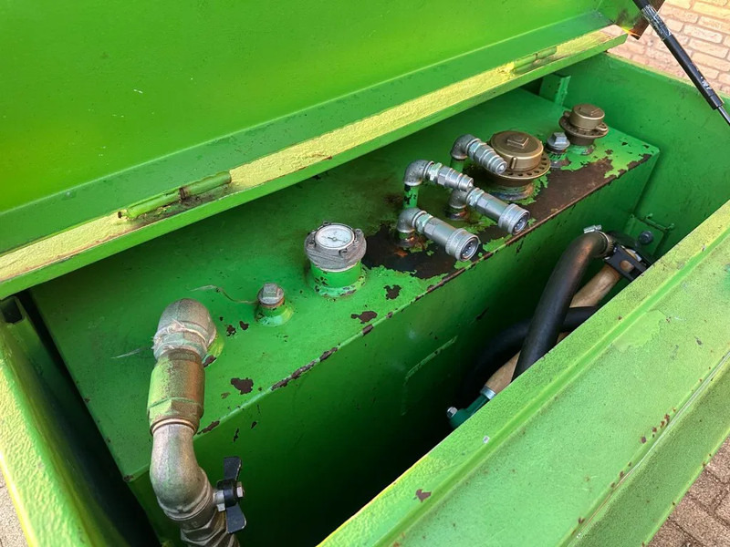 Tanque de almacenamiento Kiwa IBC Steenbergen 750 liter Dieseltank met Handpomp Milieutank: foto 12 Tanque de almacenamiento Kiwa IBC Steenbergen 750 liter Dieseltank met Handpomp Milieutank: foto 12