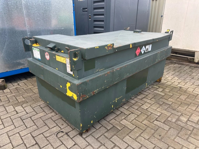 Kiwa IBC Steenbergen KIWA IBC 1500 liter dieseltank met handpomp - Tanque de almacenamiento: foto 4 Kiwa IBC Steenbergen KIWA IBC 1500 liter dieseltank met handpomp - Tanque de almacenamiento: foto 4