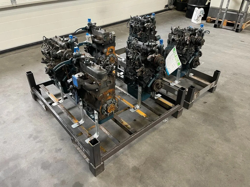 Kubota D722 dieselmotor 3 cilinder 18 PK (6 stuks!) - Motor para Equipo de manutención: foto 1 Kubota D722 dieselmotor 3 cilinder 18 PK (6 stuks!) - Motor para Equipo de manutención: foto 1