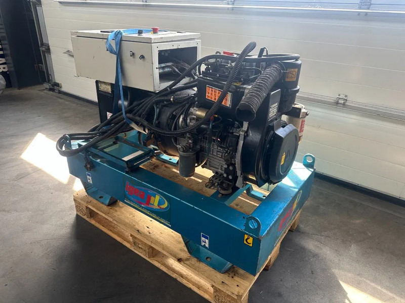 Lombardini 9LD 561-2 Mecc Alte Spa 16 kVA generatorset - Generador industriale: foto 2 Lombardini 9LD 561-2 Mecc Alte Spa 16 kVA generatorset - Generador industriale: foto 2