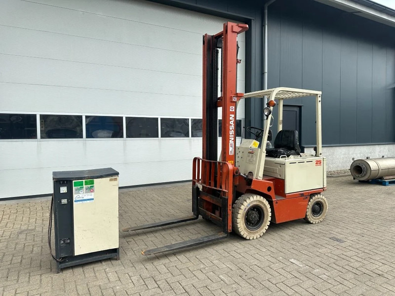 Nissan 2.5 ton Duplex Elektra Heftruck 5 meter hefhoogte - Carretilla elevadora eléctrica: foto 2 Nissan 2.5 ton Duplex Elektra Heftruck 5 meter hefhoogte - Carretilla elevadora eléctrica: foto 2