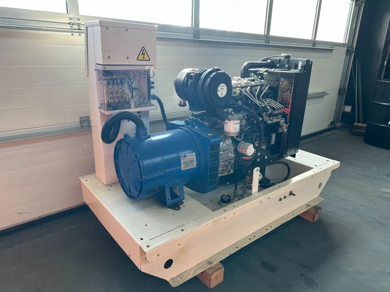 Perkins FG Wilson 23 kVA generatorset New ! - Generador industriale: foto 5 Perkins FG Wilson 23 kVA generatorset New ! - Generador industriale: foto 5