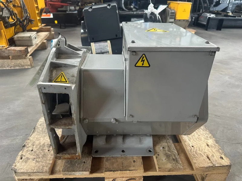 Stamford BC.I184G1 Alternator 30 kVa generatordeel - Generador industriale: foto 2 Stamford BC.I184G1 Alternator 30 kVa generatordeel - Generador industriale: foto 2