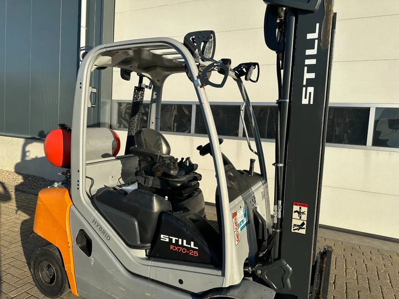 Still RX70-25 T 2.5 ton Duplex Sideshift LPG Heftruck 2020 - Carretilla elevadora de gas: foto 4 Still RX70-25 T 2.5 ton Duplex Sideshift LPG Heftruck 2020 - Carretilla elevadora de gas: foto 4