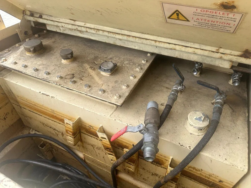 Tolsma Kiwa IBC 1150 liter Dieseltank Milieutank - Tanque de almacenamiento: foto 5 Tolsma Kiwa IBC 1150 liter Dieseltank Milieutank - Tanque de almacenamiento: foto 5