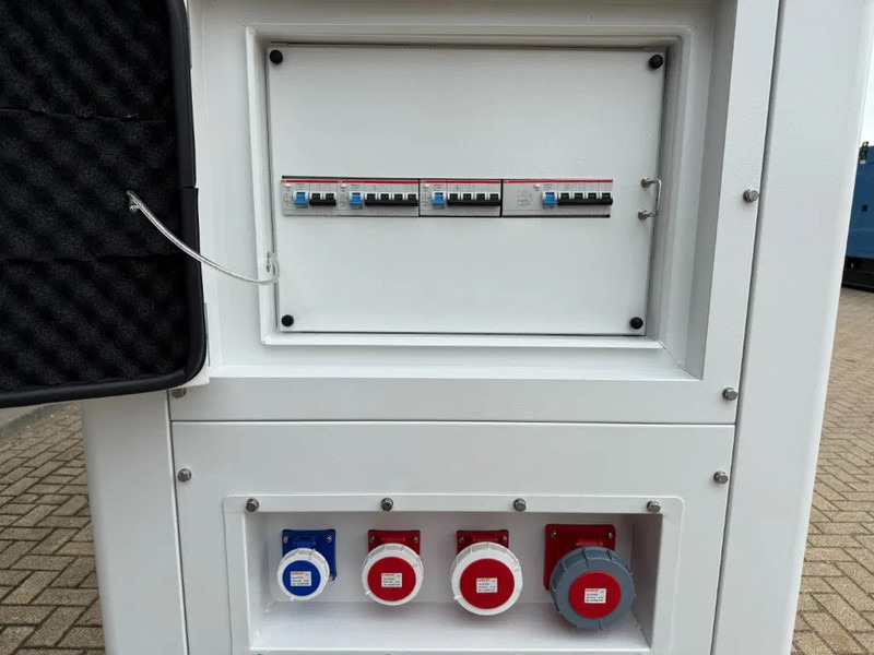 Generador industriale nuevo Yanmar Stage 5 Yanmar 45 kVA Silent Rental generatorset: foto 11 Generador industriale nuevo Yanmar Stage 5 Yanmar 45 kVA Silent Rental generatorset: foto 11