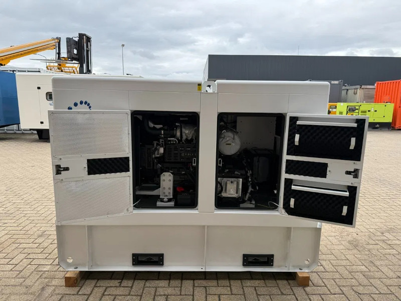 Generador industriale nuevo Yanmar Stage 5 Yanmar 45 kVA Silent Rental generatorset: foto 16 Generador industriale nuevo Yanmar Stage 5 Yanmar 45 kVA Silent Rental generatorset: foto 16