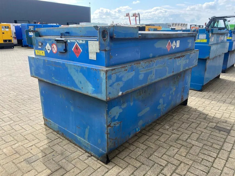 Steenbergen 2000 liter Kiwa IBC dieseltank met handpomp - Tanque de almacenamiento: foto 5 Steenbergen 2000 liter Kiwa IBC dieseltank met handpomp - Tanque de almacenamiento: foto 5