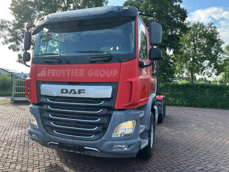 DAF CF 530 FAT intarder - Cabeza tractora: foto 2 DAF CF 530 FAT intarder - Cabeza tractora: foto 2
