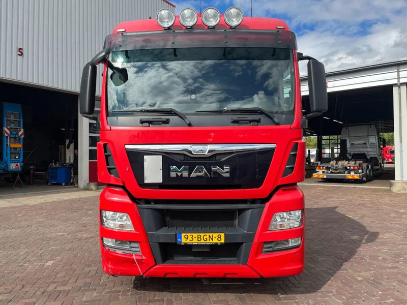 MAN TGX 18.400 EURO 6 - Cabeza tractora: foto 2 MAN TGX 18.400 EURO 6 - Cabeza tractora: foto 2