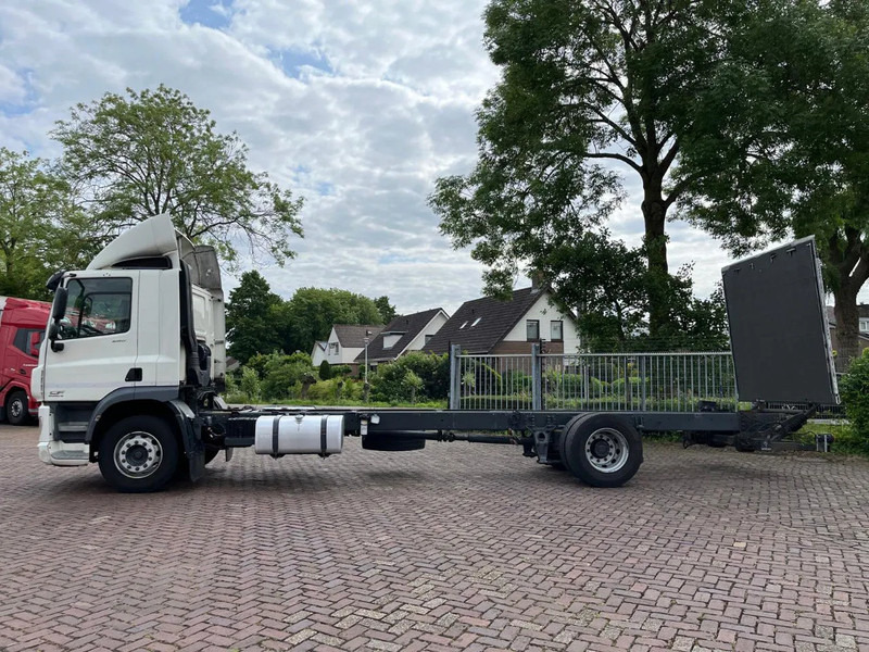 Camión chasis DAF CF 260 CF 260 FA CHASSIS CABINE EURO 6: foto 10 Camión chasis DAF CF 260 CF 260 FA CHASSIS CABINE EURO 6: foto 10