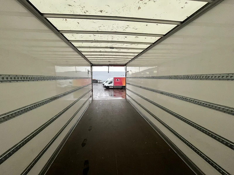 Camión caja cerrada DAF LF 260 FA: foto 14