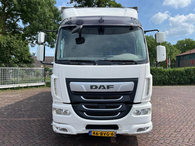 DAF LF 320 FA - Camión caja cerrada: foto 3 DAF LF 320 FA - Camión caja cerrada: foto 3