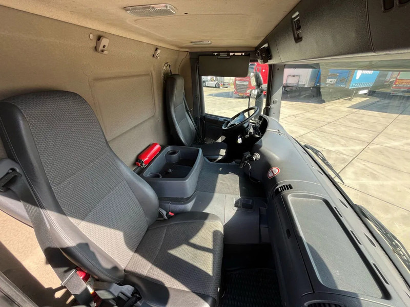 Camión frigorífico Scania P250: foto 19 Camión frigorífico Scania P250: foto 19