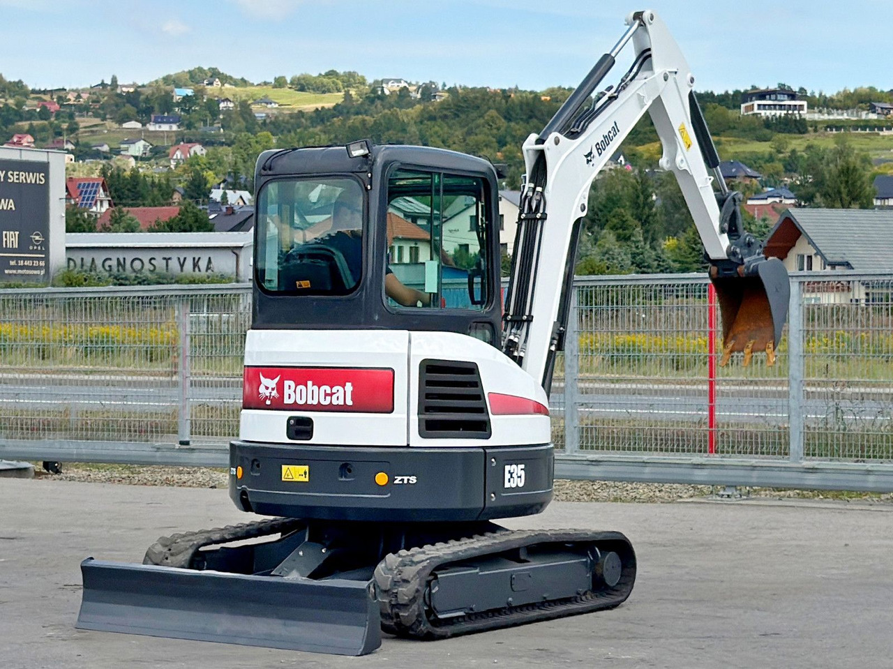 Bobcat E 35 * Raupenbagger * TOPZUSTAND - Bulldozer: foto 5 Bobcat E 35 * Raupenbagger * TOPZUSTAND - Bulldozer: foto 5