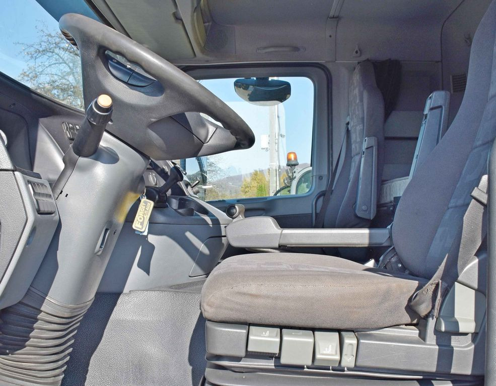 Cabeza tractora Mercedes-Benz ACTROS 1844 * Sattelzugmaschine *HIAB 330-5/FUNK Mercedes-Benz ACTROS 1844 * Sattelzugmaschine *HIAB 330-5/FUNK: foto 9 Cabeza tractora Mercedes-Benz ACTROS 1844 * Sattelzugmaschine *HIAB 330-5/FUNK Mercedes-Benz ACTROS 1844 * Sattelzugmaschine *HIAB 330-5/FUNK: foto 9