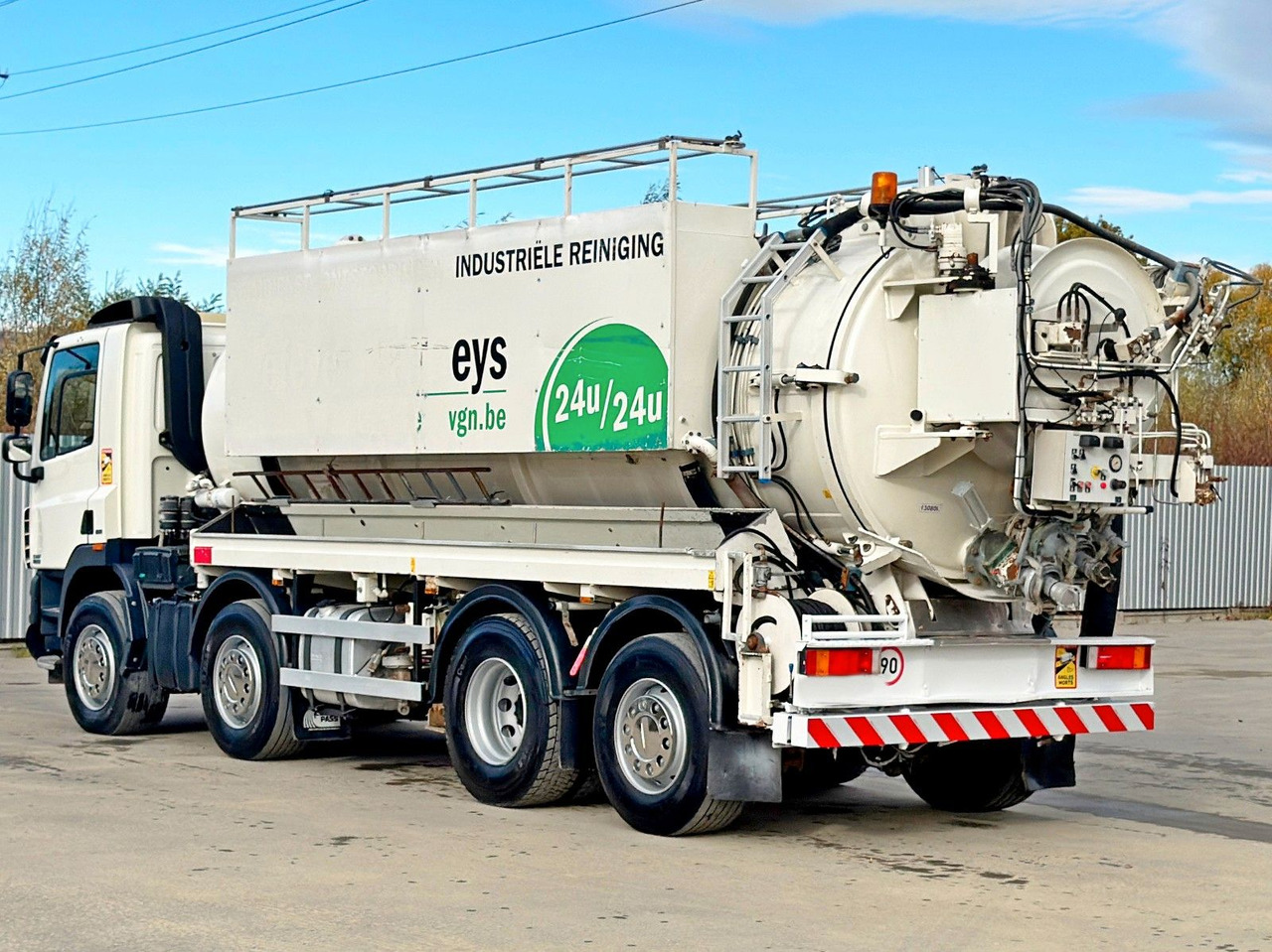 DAF CF 85.410 * Saug und Spülwagen +FUNK - Limpieza de alcantarillado: foto 5 DAF CF 85.410 * Saug und Spülwagen +FUNK - Limpieza de alcantarillado: foto 5