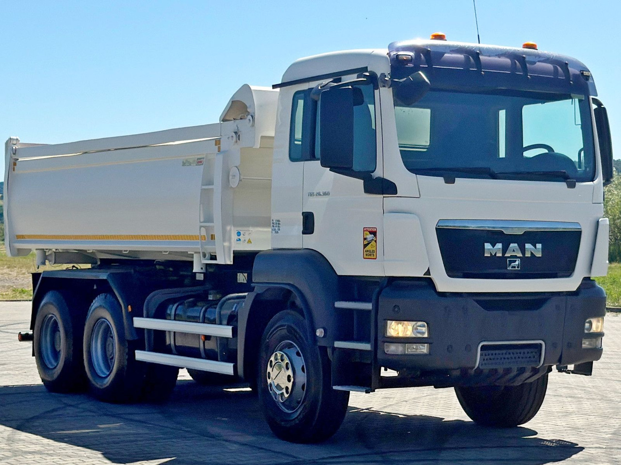 MAN TGS 26.360 Kipper 5,20 m + BORDMATIC / 6x4 - Camión volquete, Camión grúa: foto 4 MAN TGS 26.360 Kipper 5,20 m + BORDMATIC / 6x4 - Camión volquete, Camión grúa: foto 4