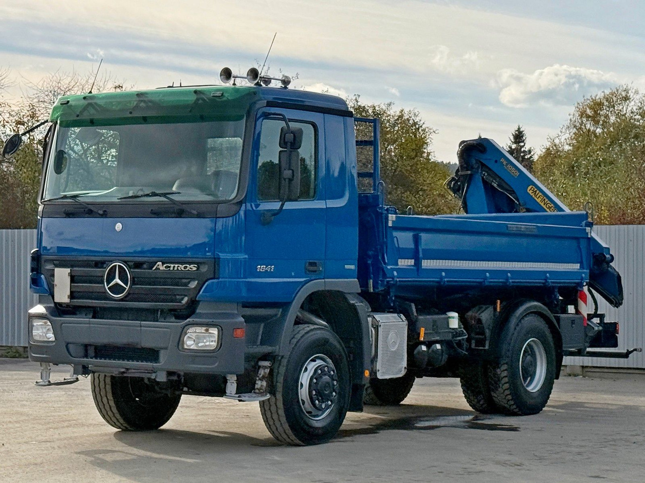 Mercedes-Benz ACTROS 1841 * PK 10501 + FUNK * TOP * 4x4 - Camión grúa: foto 3 Mercedes-Benz ACTROS 1841 * PK 10501 + FUNK * TOP * 4x4 - Camión grúa: foto 3