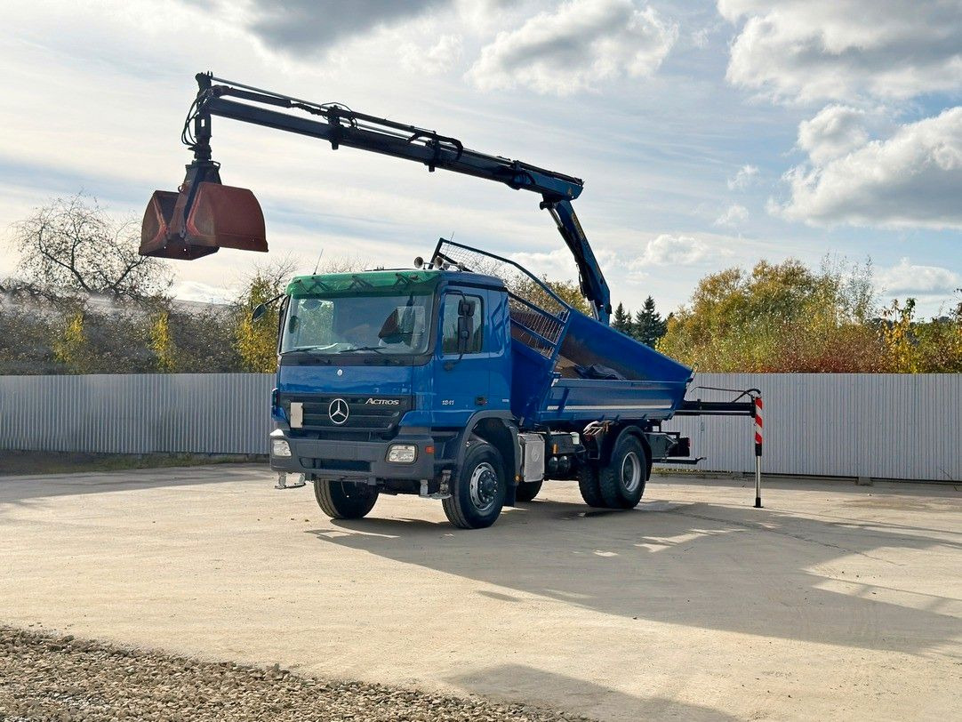 Mercedes-Benz ACTROS 1841 * PK 10501 + FUNK * TOP * 4x4 - Camión grúa: foto 2 Mercedes-Benz ACTROS 1841 * PK 10501 + FUNK * TOP * 4x4 - Camión grúa: foto 2